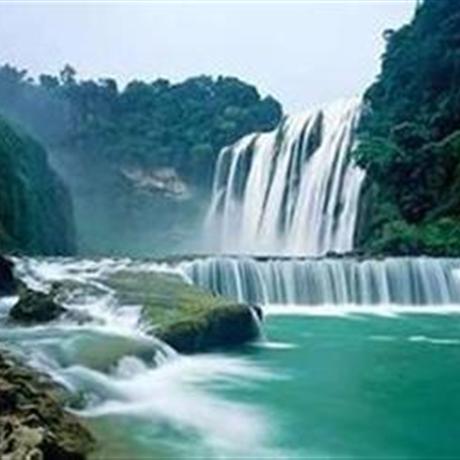 【夢幻西黃】黃果樹、水墨西江、龍里油畫大草原4天特別體驗：在苗寨感受獨特的迎賓攔門酒