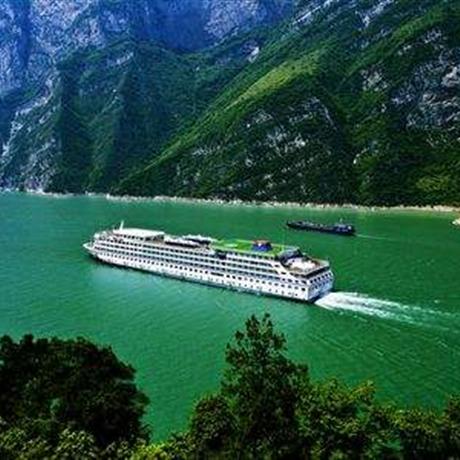 【三峽游輪—黃金游輪】湖北—重慶上水雙飛5天長江三峽：中國古文化發源地，地靈人杰；觀賞最偉大的三峽水利工程